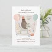 Beer drummer op houten paard. Kinderen worden jari Kaart (Staand voorkant)