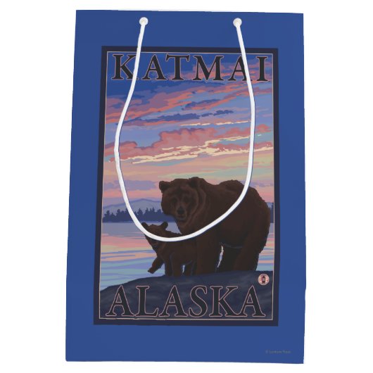 Beer en Cub - Katmai, Alaska Medium Cadeauzakje