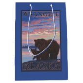 Beer en Cub - Wrangell, Alaska Medium Cadeauzakje (Voorkant)