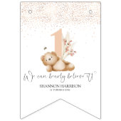 Beer en de eerste verjaardag van de bijen vlaggetjes (Eerste vlag)