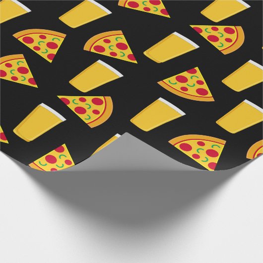 Beer en Pizza Patterned Cadeaupapier (Hoek)