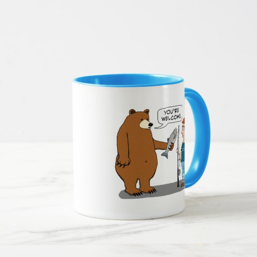 Beer geeft een Man een vis Mok (Voorkant rechts)