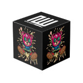 Beer in honing kubus (Voorkant hoekig)