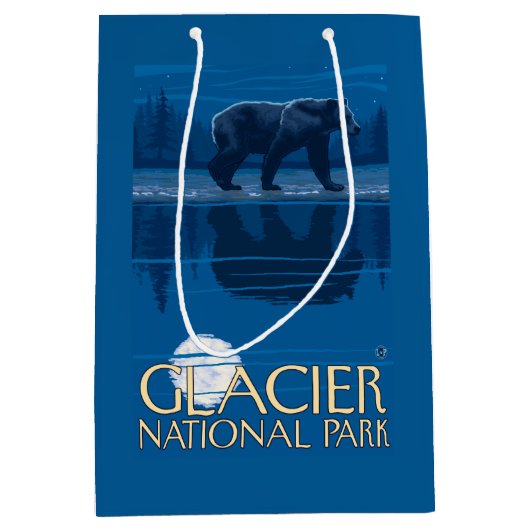 Beer in Moonlight - Glacier National Park, MT Medium Cadeauzakje (Voorkant)