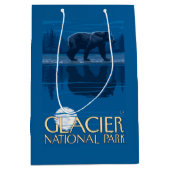 Beer in Moonlight - Glacier National Park, MT Medium Cadeauzakje (Voorkant)