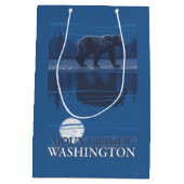 Beer in Moonlight - Mount Baker, Washington Medium Cadeauzakje (Achterkant)