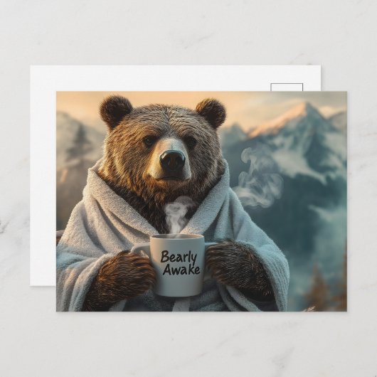 Beer in Robe Holding Coffee Mok Feestdagenkaart (Voorkant / Achterkant)