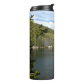 Beer Lake bij het Nationaal Park Rocky Mountain Thermosbeker (Gedraaid links)