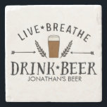 Beer Love Hipster Live Breathe Drink Beer Custom Stenen Onderzetter<br><div class="desc">Als je van bier houdt, is dit marmeren onderzetter van hoge kwaliteit iets voor jou! Het beschikt over een logo-stijl ontwerp met de tekst "Live Breathe Drink Beer" en een handgetekende afbeelding van een bierglas en pijlen die gecentreerd is tussen hop. Voeg hieronder uw eigen naam of aangepaste tekstregel toe....</div>