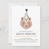Beer-ly Believe It 1st Birthday Invitation – Teddy Kaart (Voorkant)