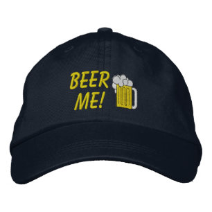 Beer Me geborduurd Pet