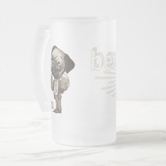 Beer me Pug van Mudge Studios Matglas Bierpul (Voorkant links)