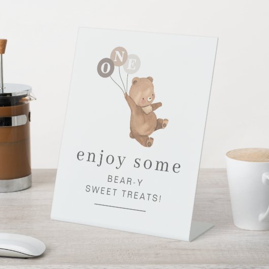 Beer met 3 bruine ballonnen reclamebord met voetstuk (Insitu)