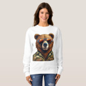 Beer met uniform trui (Voorkant volledig)