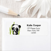 Beer met zwarte en witte panda in een bamboegroef etiket (Insitu)