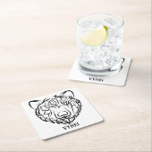 Beer met zwarte en witte tribale kartonnen onderzetters (Insitu)