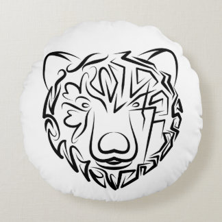 Beer met zwarte en witte tribale rond kussen