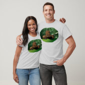 Beer op een logboek t-shirt (Unisex)