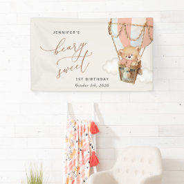 Beer, roze heteluchtballon, eerste verjaardag welk spandoek