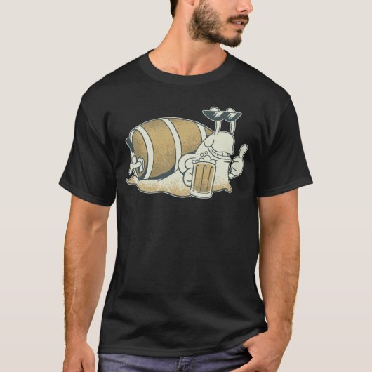 Beer snail snail with beer barrel t-shirt (Voorkant)