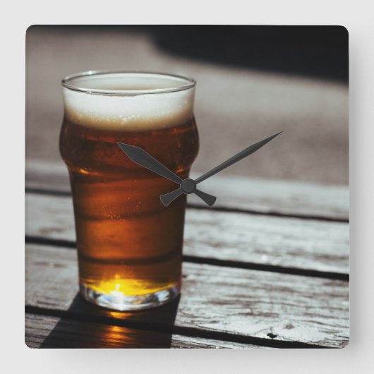 Beer - Square Wall Clock Vierkante Klok (Voorkant)