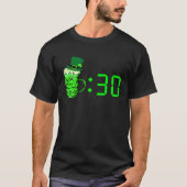 Beer Thirty  St Patricks Day Drinking Or Getting D T-shirt (Voorkant)