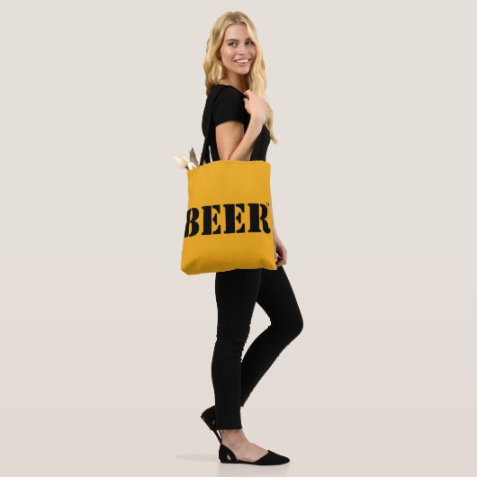 Beer Trademark Tote Bag (Op model)