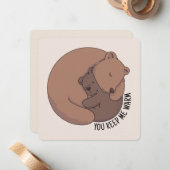 Beer van mama Hugging Baby Beer Cub Moederdag Notitiekaartje (Voorkant / Achterkant in situ)