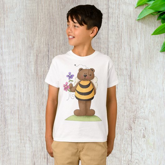 Beer verkleed als hommel met bloemen t-shirt