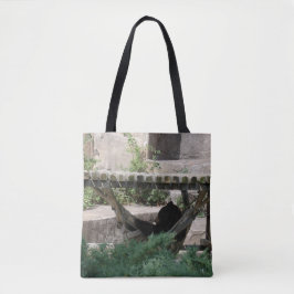 Beer versoepelen tote bag