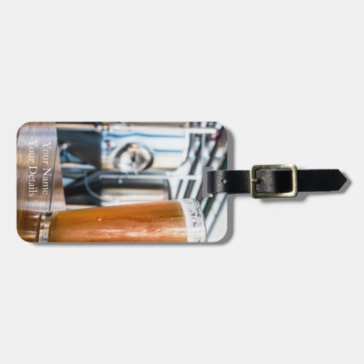 Beerglas in microbrouwerij bagagelabel (Voorkant horizontaal)