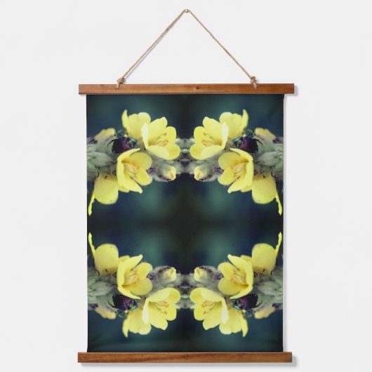 Beetel op Abstracte wildklem van mullein Hangend Wandkleed (Voorkant)