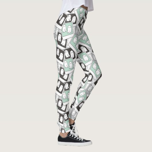 Beetlesap | Fotografie van Chibi Lydia Ghost Leggings (Rechts)