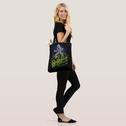 Beetlesap | Zitten op een grafsteen Tote Bag (Op model)