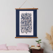 Begin waar je een donkere achtergrond hebt hangend wandkleed (Slaapkamer)