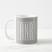 Beginletter Monogram | Wit Op Lichtgrijs Koffiemok (Links)
