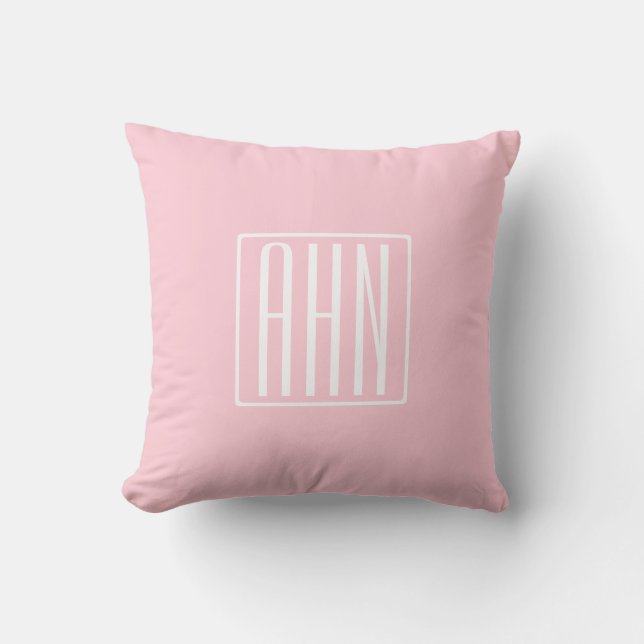 Beginletter Monogram | Wit Op Lichtroze Kussen (Voorkant)