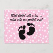 Begonnen met een kus wens roze custom aankondigingskaart (Voorkant)