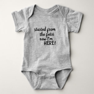 Begonnen uit het Shirt van het Petri-Baby