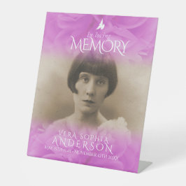 Begrafenis in liefdevolle herinnering roos paarse  reclamebord met voetstuk