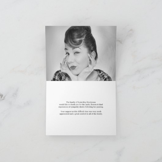 Begrafenisfoto Dank u wel | Sympathy Red Roses Bedankkaart (Binnen)