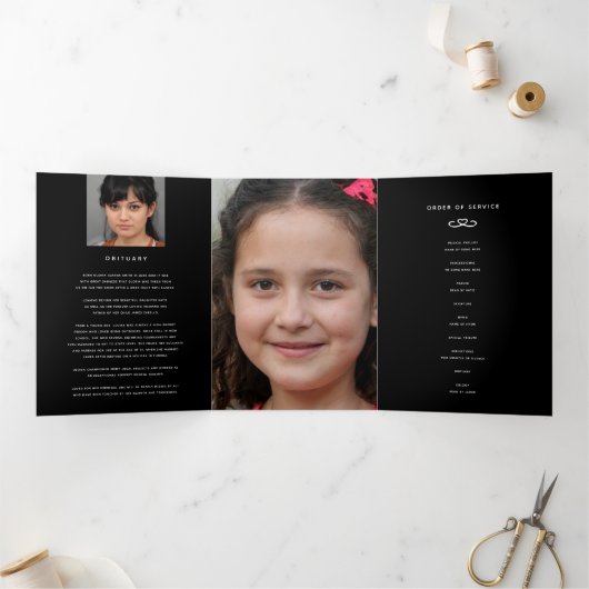 Begrafenisprogramma in ons hart zwart wit drieluik programma (Binnen)
