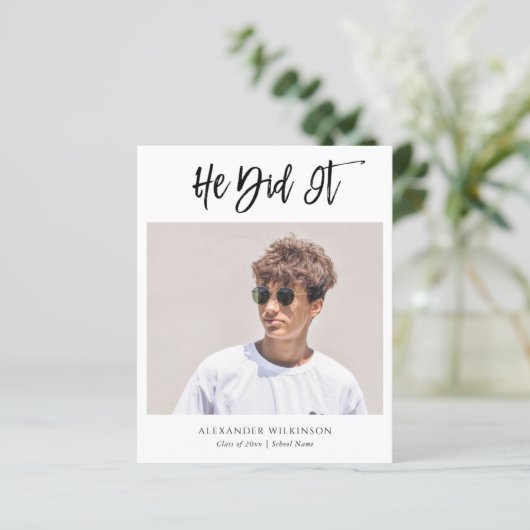 BEGROTING 2022 Hij deed de aankondiging van het mo (Staand voorkant)