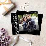 Begroting Foto H MOD Chic 5 Save the Date<br><div class="desc">** SATIJNPAPIER IS DUN PAPIER. UPGRADE HET PAPIER NAAR EEN DIKKER PAPIER. HEEFT EEN OPTIE VOOR ENVELOPPEN. *** Bespaar geld op uitnodigingen met deze kleinere uitnodiging die een optie heeft voor enveloppen. Maak je gasten klaar voor de geweldige bruiloft met je Photo H MOD Chic 5 Save the Date Invitations....</div>