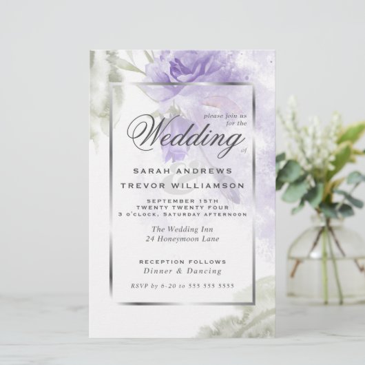 Begroting, maar mooie Roestelijke Paarse Rozen (Staand voorkant)