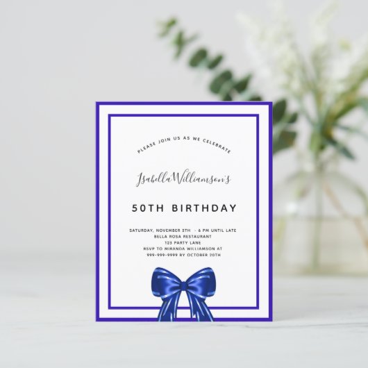 Begroting verjaardagskoninklijke blauwe witte boeg (Staand voorkant)