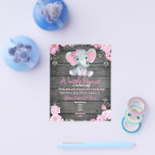 Begrotingsroze olifant Rustic Floral Baby shower Flyer (Enkel)