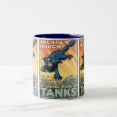 Behandel 'Em Rough - Doe mee met de Tanks! Tweekleurige Koffiemok (Center)