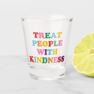 Behandel mensen met kindheid shot glas