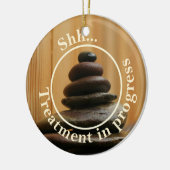 Behandeling niet storen in de uitgangssituatie keramisch ornament (Links)